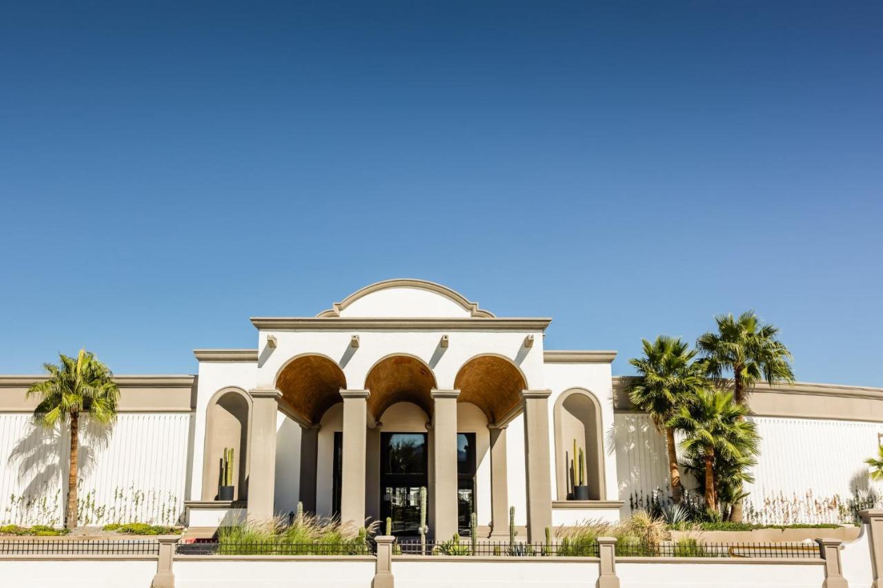 Gamma Ciudad Juarez Hotel Buitenkant foto The main entrance of the museum
